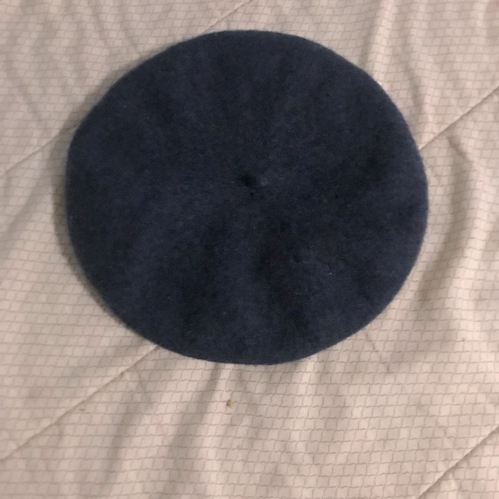 Light blackish blue beret, one size, From DDs